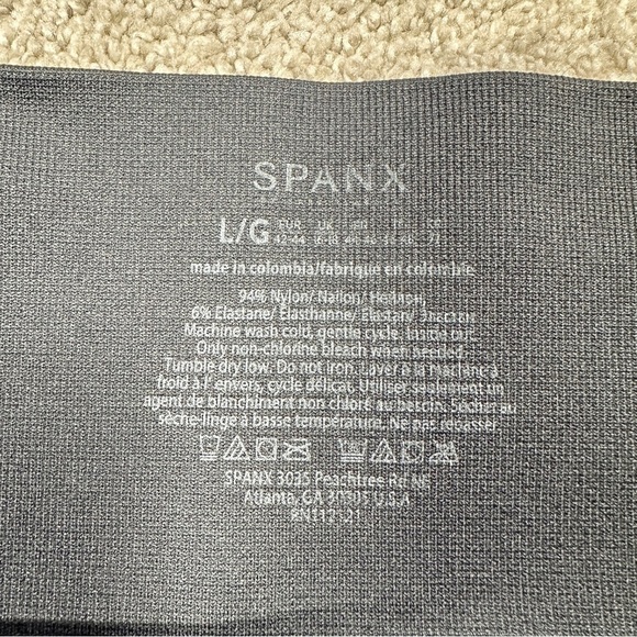 SPANX Look At Me Now Seamless Leggings High Rise in Black Camo Size L - Picture 11 of 15